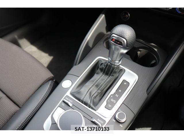 Audi A3 2018-05 242313-24