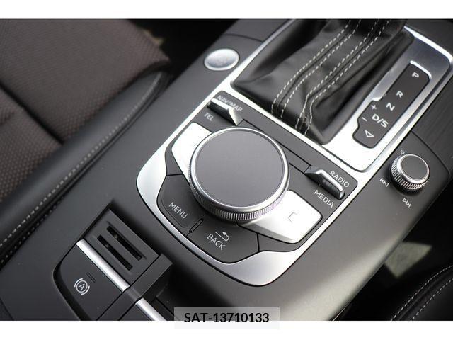 Audi A3 2018-05 242313-25
