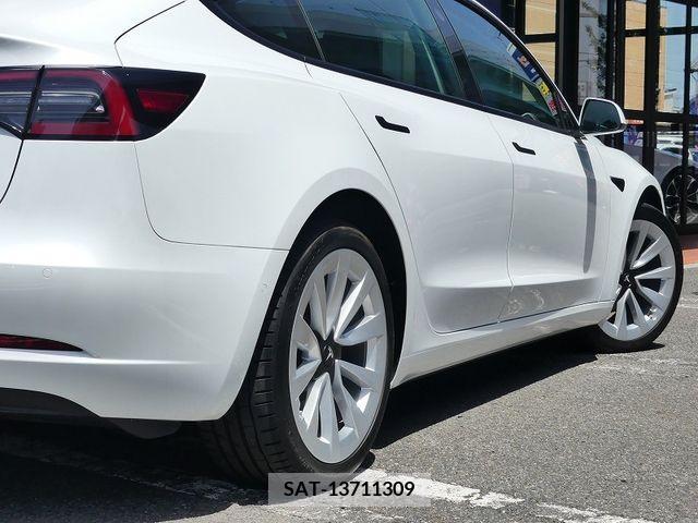 Tesla MODEL 3 2022-02 287612-8