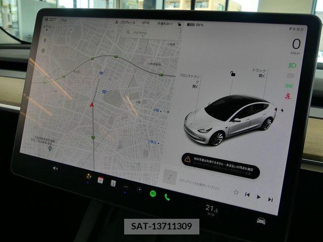 Tesla MODEL 3 2022-02 287612-11