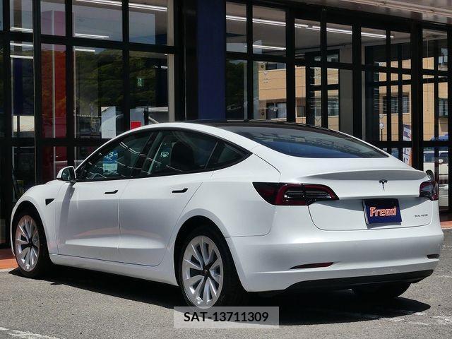 Tesla MODEL 3 2022-02 287612-5