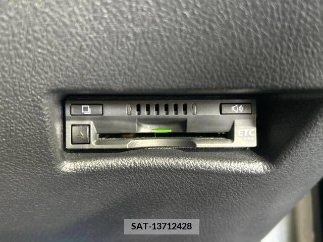 Toyota SIENTA 2019-10 394033-4