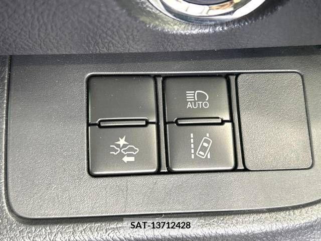 Toyota SIENTA 2019-10 394033-7