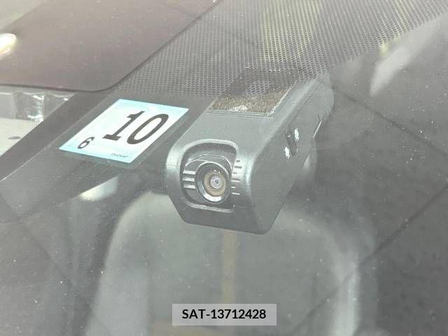 Toyota SIENTA 2019-10 394033-6
