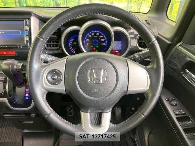 Honda N BOX 2013-06 306831-11