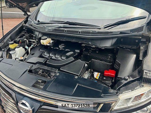 Nissan ELGRAND 2018-09 331926-27
