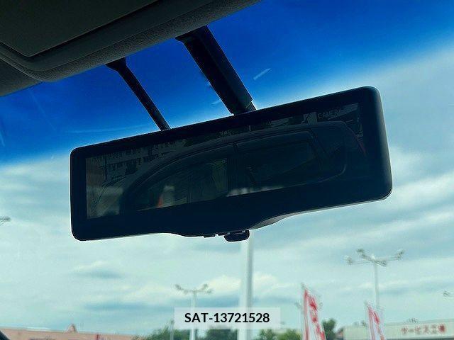 Nissan ELGRAND 2018-09 331926-17