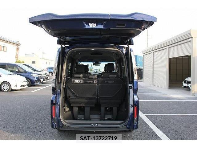 Honda e 2018-09 245556-15
