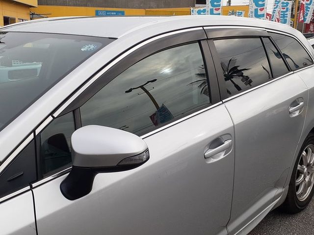 Toyota AVENSIS 2016-07 8760-7