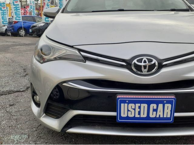 Toyota AVENSIS 2016-07 8760-4