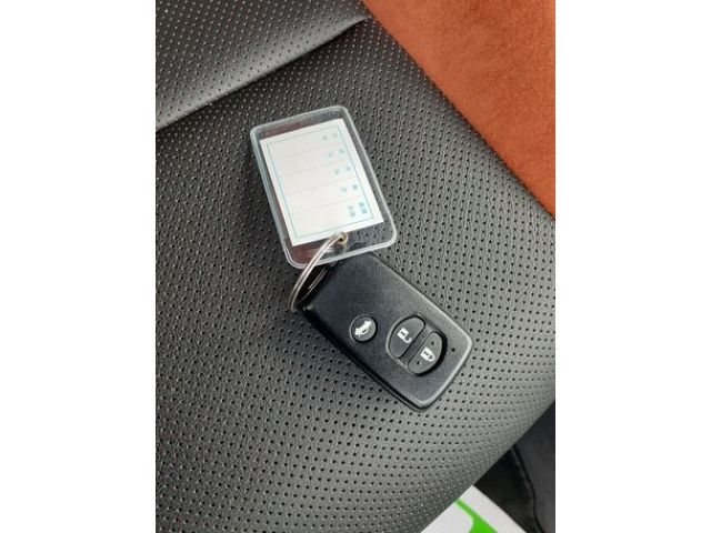 Toyota AVENSIS 2016-07 8760-24