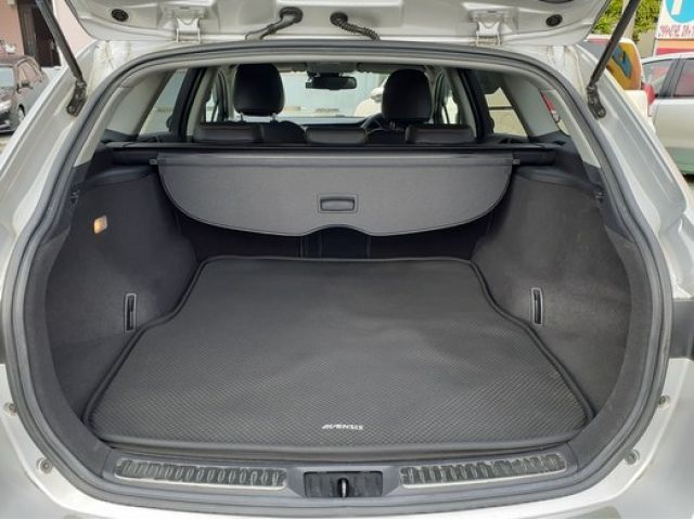 Toyota AVENSIS 2016-07 8760-16
