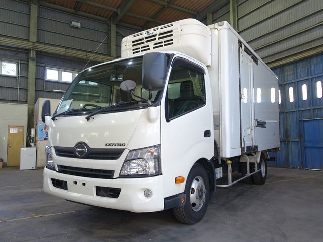 Hino DUTRO 2017-03 16495-0