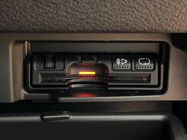 Nissan SERENA 2018-08 190679-8