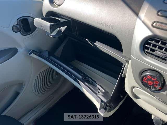 Mitsubishi I 2010-12 221750-16