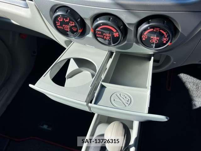 Mitsubishi I 2010-12 221750-13