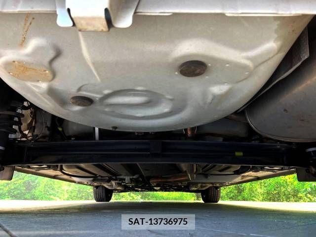 Toyota SIENTA 2016-01 368151-19