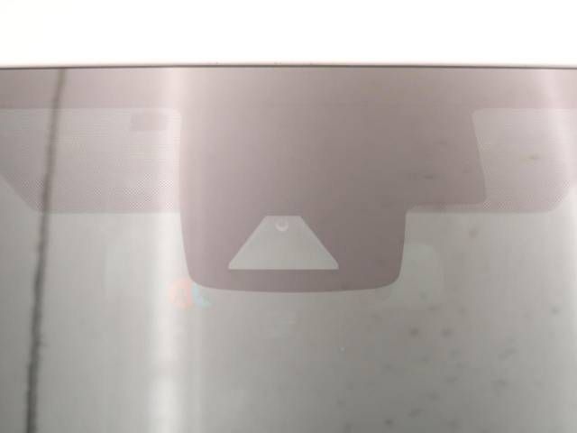 Toyota PRIUS 2019-08 14565-2