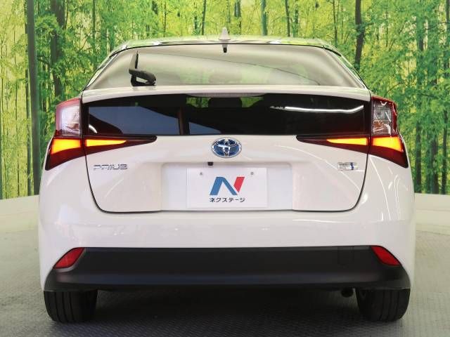 Toyota PRIUS 2019-08 14565-15