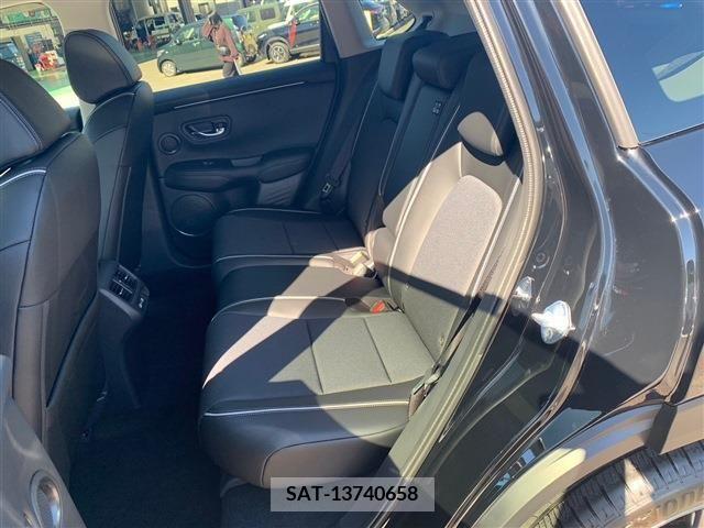 Honda ZR-V 2023-09 253636-3