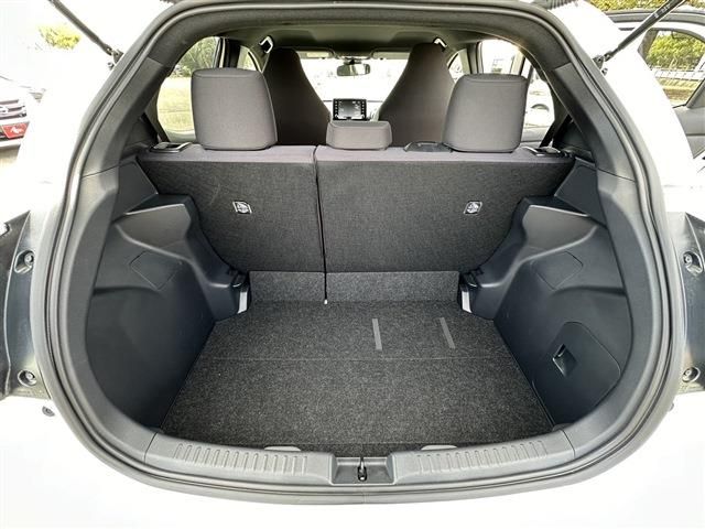Toyota YARIS 2020-03 26543-19