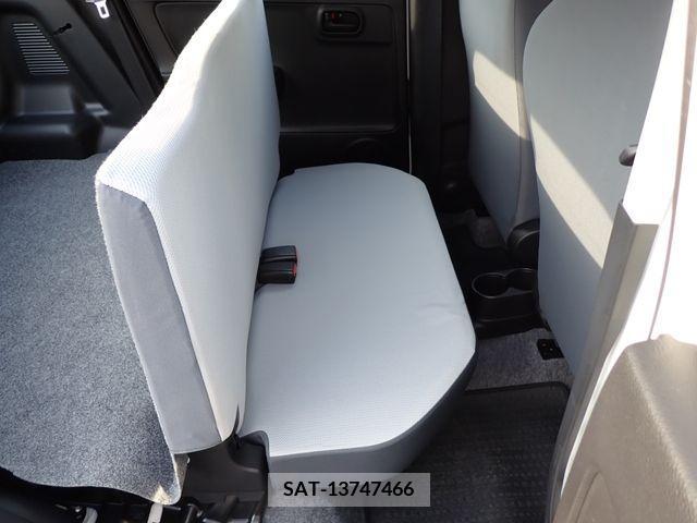 Suzuki ALTO 2019-06 353195-15