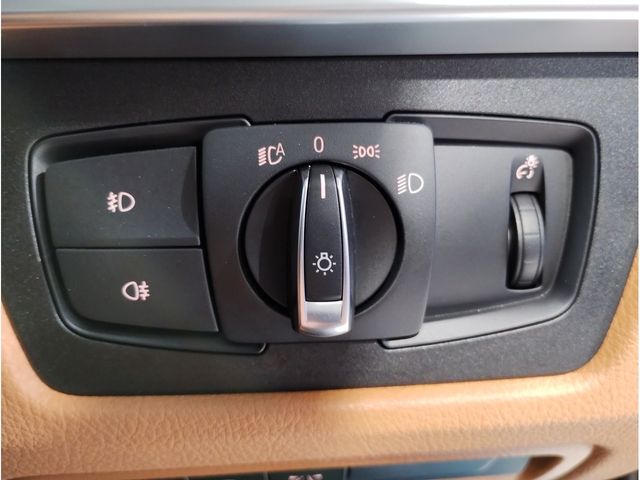 Bmw 3 SERIES 2017-10 3295-11