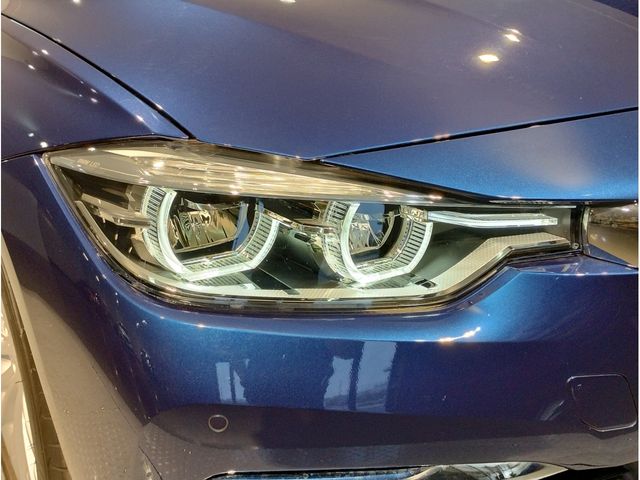 Bmw 3 SERIES 2017-10 3295-23