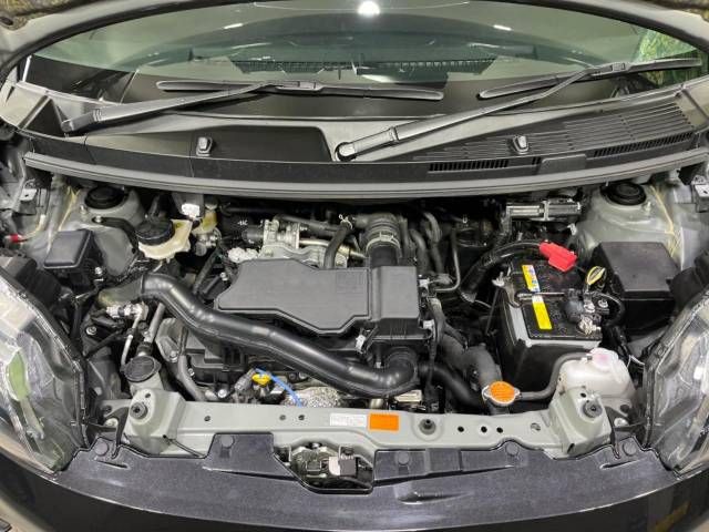 Toyota ROOMY 2023-05 195113-18