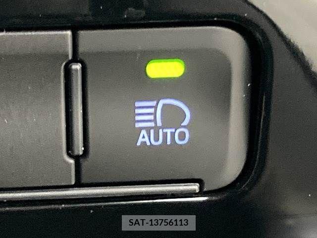 Toyota PRIUS 2021-07 345572-8