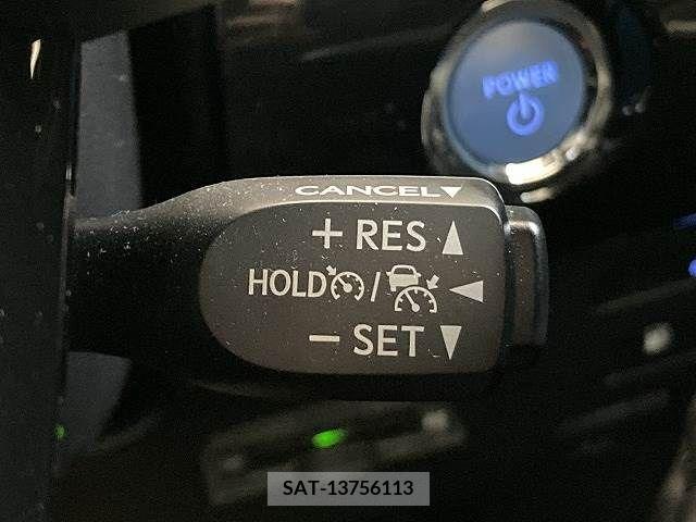 Toyota PRIUS 2021-07 345572-4