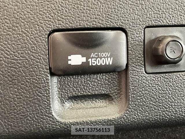 Toyota PRIUS 2021-07 345572-3