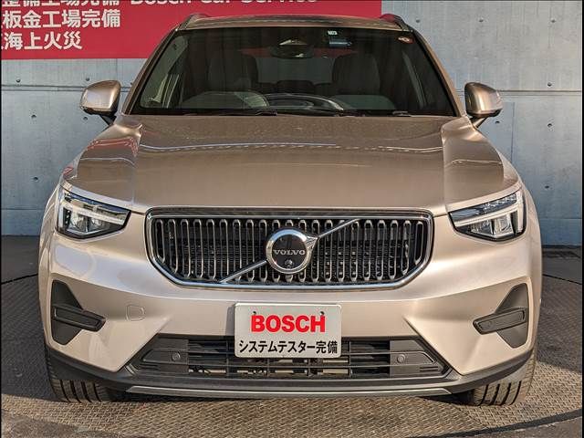 Volvo XC40 2022-09 28136-7