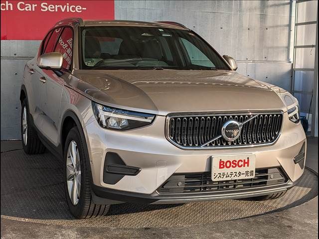 Volvo XC40 2022-09 28136-6