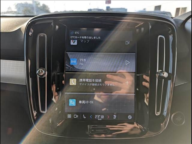 Volvo XC40 2022-09 28136-12