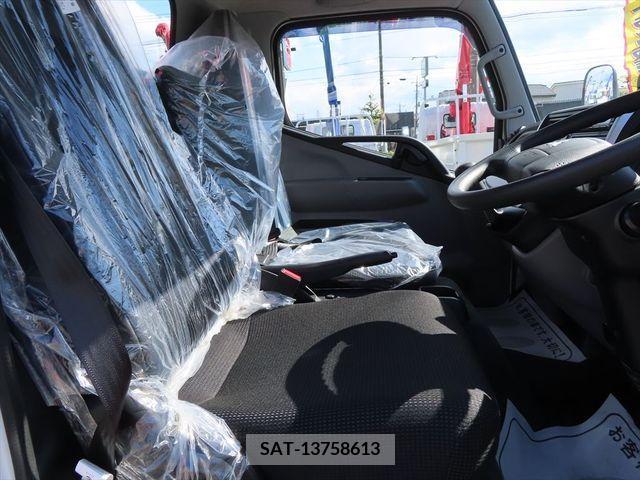 Mitsubishi CANTER 2023-03 205578-6