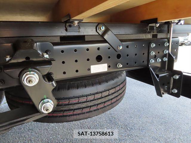 Mitsubishi CANTER 2023-03 205578-25