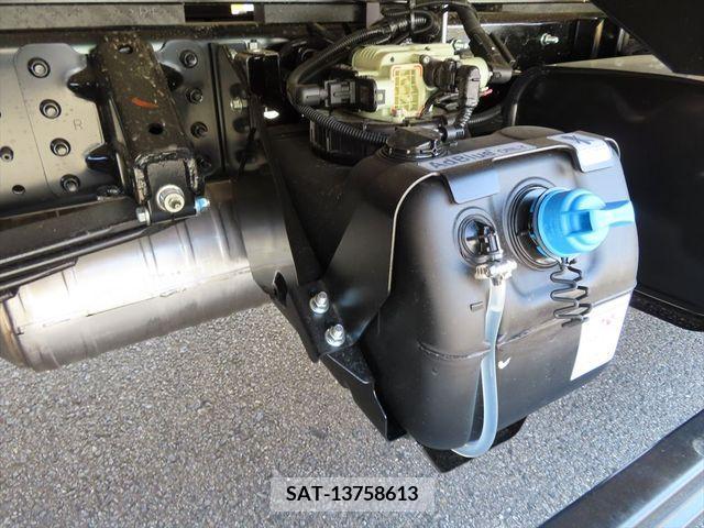 Mitsubishi CANTER 2023-03 205578-27