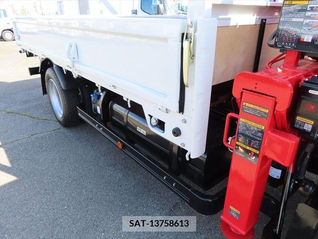 Mitsubishi CANTER 2023-03 205578-13