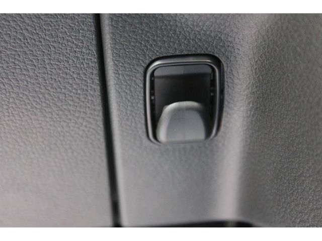 Suzuki SPACIA 2022-09 16571-19