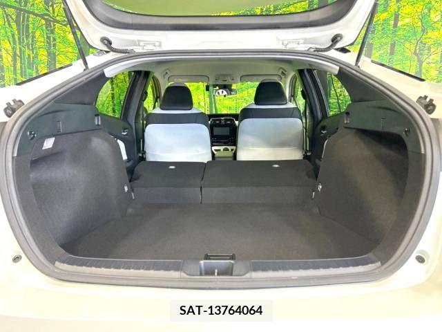 Toyota PRIUS 2016-03 214797-11