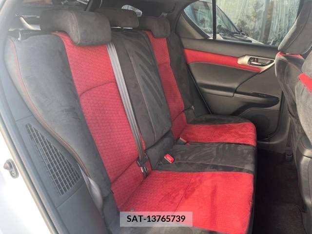 Lexus CT 2015-07 275244-10