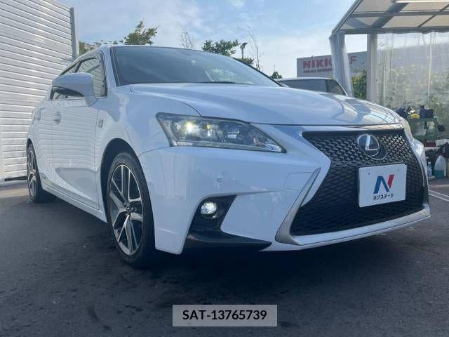 Lexus CT 2015-07 275244-16