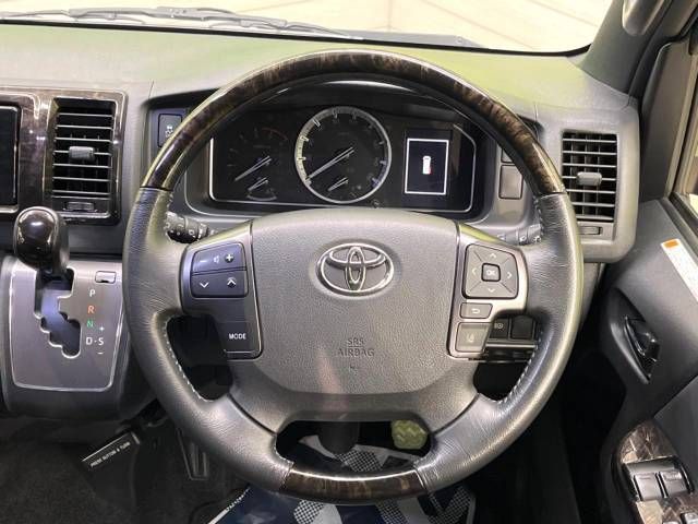 Toyota HIACE VAN 2021-03 194698-11