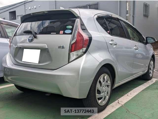 Toyota AQUA 2015-05 314201-2