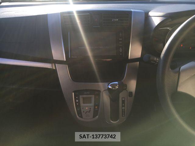 Daihatsu MOVE CUSTOM 2013-02 205143-6