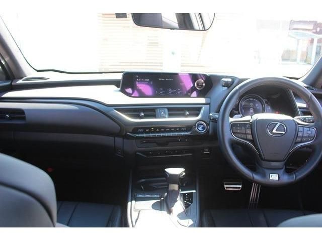 Lexus UX 2020-08 10726-14