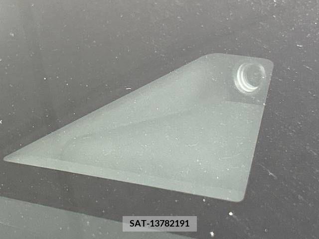 Nissan NOTE 2018-01 377045-2