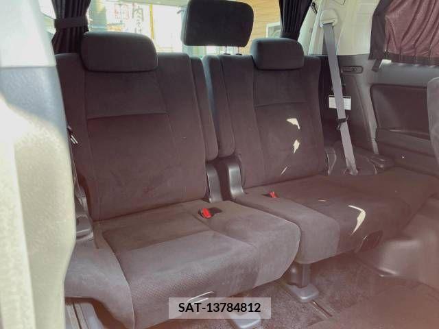 Toyota VELLFIRE 2011-10 256028-10
