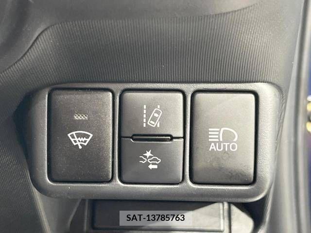 Toyota AQUA 2018-06 356290-5